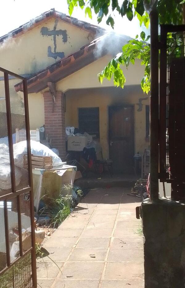Incendio arrasa vivienda en San Isidro y deja al descubierto un drama familiar