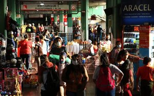 Prevén 150.000 pasajeros y pico de viajeros entre hoy y mañana en la Terminal de Asunción - ADN Digital