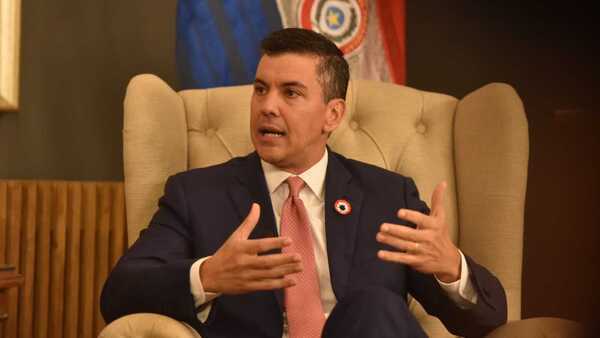 Peña retoma promesa de un transporte digno tras crisis por paro