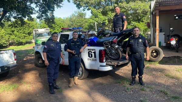 Cae dúo de presuntos robamotos tras cinematográfica persecución en San Juan del Paraná