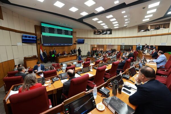 El Senado rechaza pedido de permiso indefinido de Chaqueñito - Portal Digital Cáritas Universidad Católica