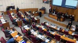 Senadores también evitan recortar bonificaciones y privilegios - Política - ABC Color