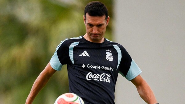 Scaloni: "Cuando no esté aquí, lo lamentaré como todos los que han pasado por aquí"