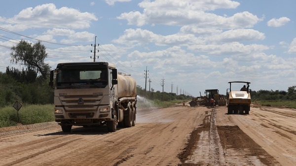 Corredor Bioceánico: Concluye el hormigonado urbano en Mariscal Estigarribia - Amigo Camionero