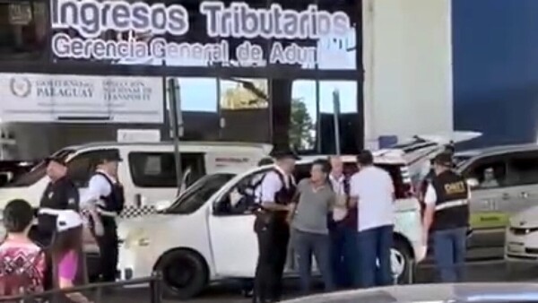 Militar y funcionario de la DNIT imputados por golpear a un adolescente en Ciudad del Este