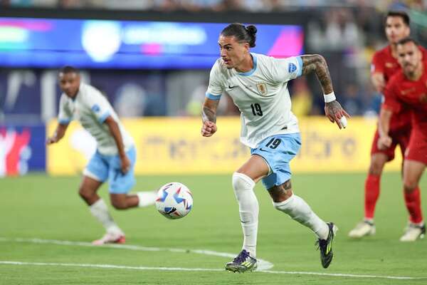 Guerra afecta  esperanza de gol de Uruguay - Fútbol Internacional - ABC Color
