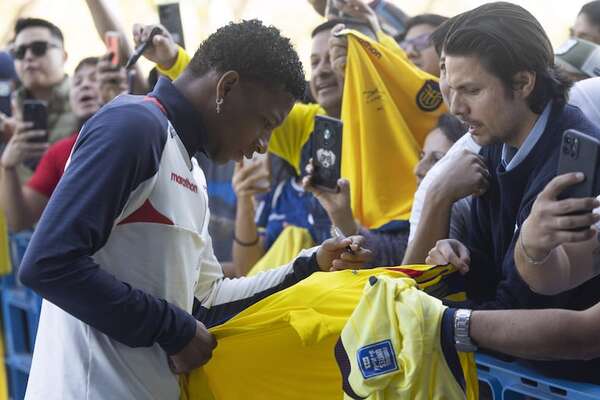 Plata encuentra  paz en Ecuador tras líos disciplinarios en Flamengo - Fútbol Internacional - ABC Color
