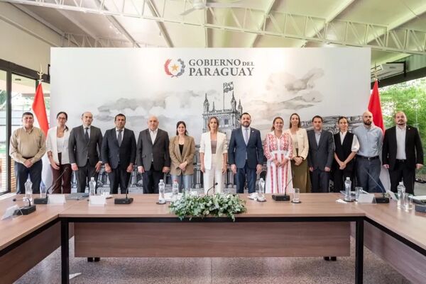 Popular / Seguridad como eje de desarrollo Asunción 500 años