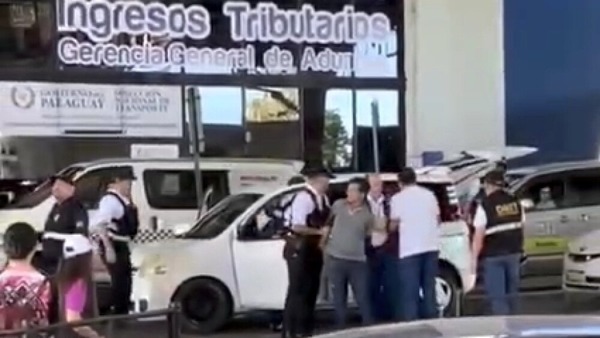 Imputan a militar y funcionario de DNIT por lesión corporal en el ejercicio de las funciones públicas y privación de libertad - ADN Digital