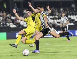 Libertad 1-Recoleta FC 0: Festejo en Tuyucuá - Fútbol - ABC Color