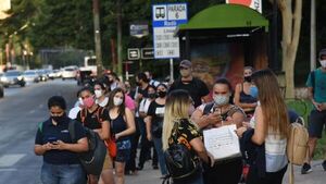 MOPC abre sumario a 28 empresas tras el paro de transporte público