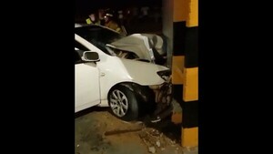 Un muchacho chocó y murió a metros de llegar a su casa