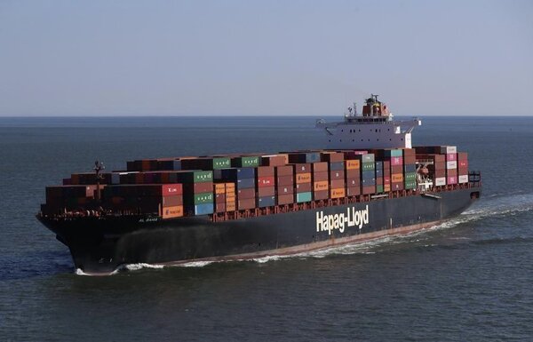 Irán cobrará peaje y prohíbe el paso a EE.UU e Israel