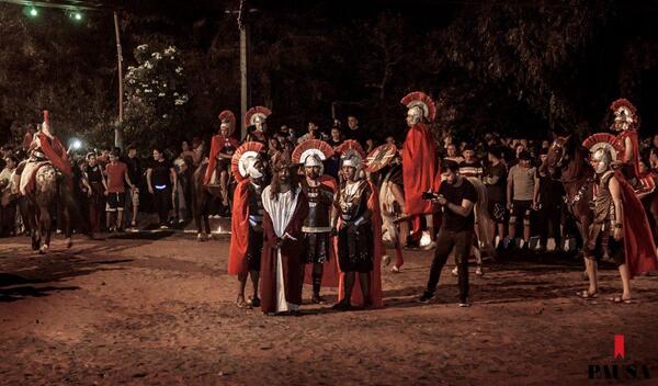 La proceción de las dos mil luces | Pausa