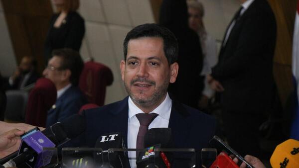 Latorre evita hablar del caso Hernán Rivas