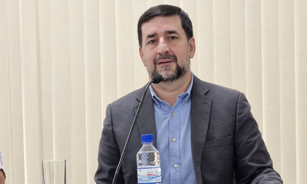 Riveros afirma que oposición de Coronel Oviedo seguirá revisando informes contables pese a aprobación exprés del presupuesto - OviedoPress