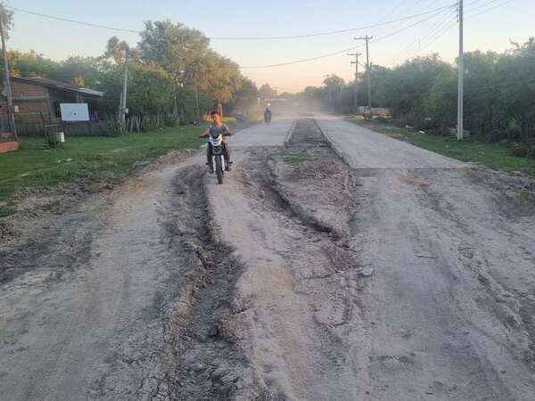 Bahía Negra: Gobernación no logra terminar millonaria obra iniciada hace casi dos años - Noticias del Chaco - ABC Color