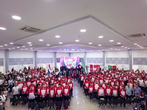 Peña y Camilo Pérez dan respaldo al Team Paraguay que va rumbo a Panamá 2026 - ADN Digital