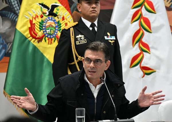 Bolivia denuncia una “mafia” de contrabando de combustibles e involucra a Paraguay - Mundo - ABC Color