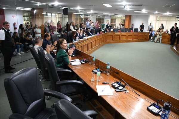 En la Junta Municipal de Asunción, el miércoles “es Viernes Santo” - Nacionales - ABC Color