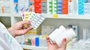 Reiteran que retraso en pagos a farmacéuticas pone en jaque el abastecimiento de medicamentos