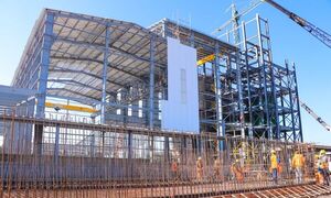 Paraguay se posiciona en la industria  del vidrio con una planta única