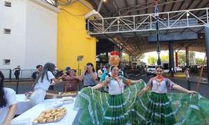 Alto flujo de visitantes en el inicio de la Semana Santa: dan cálida bienvenida a viajeros en la frontera - ABC en el Este - ABC Color