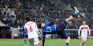 Turquía vence a Kosovo y será rival de Paraguay en el Mundial 2026