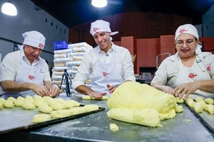 Economía y tradición: MIC acompaña a Mipymes familiar dedicada a la producción de chipas - ADN Digital
