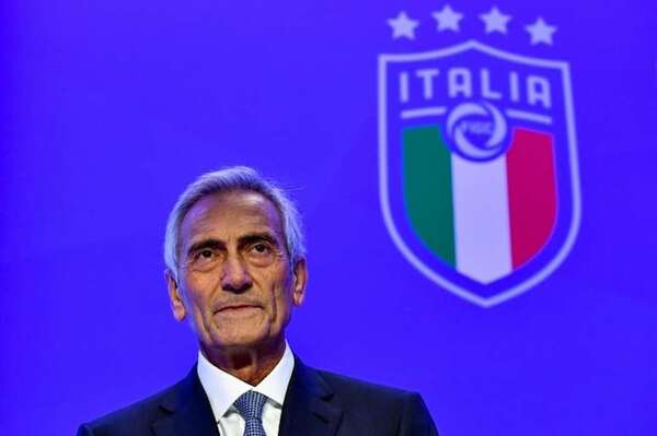 El presidente de la Federación Italiana respalda a Gattuso y evita dimitir - Fútbol Internacional - ABC Color