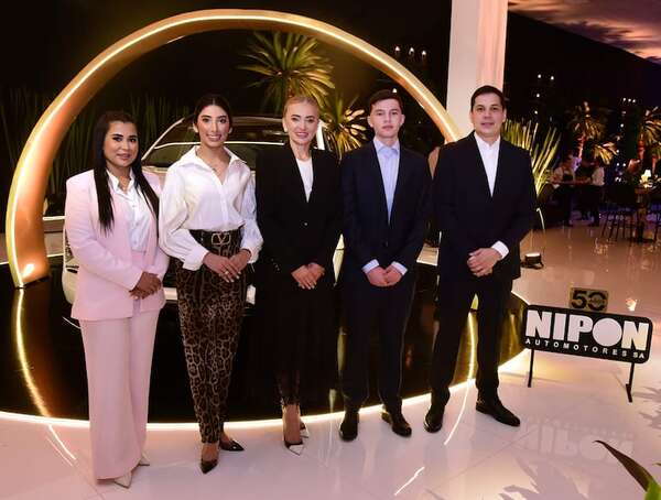 Nipon Automotores SA celebró su 50 aniversario - Sociales - ABC Color