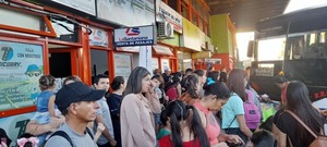 Bajo flujo de pasajeros en la Terminal de Encarnación durante Semana Santa