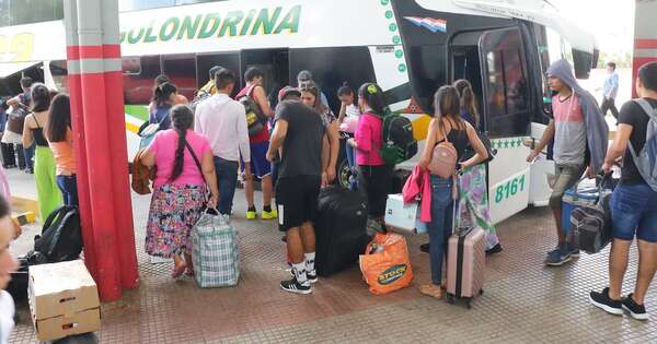 La Nación / Operativo Semana Santa: reportan gran afluencia de pasajeros en Estación de Buses de Asunción