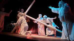 Villa Elisa invita a vivir el tradicional Kurusu Rape con cuadros vivientes