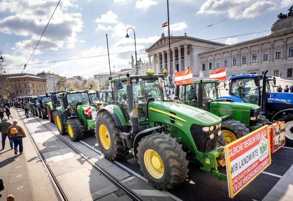 Miles de agricultores austríacos marchan contra el acuerdo Mercosur-UE - Mundo - ABC Color
