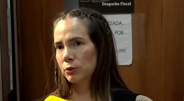 Presentan denuncia penal por extirpación de mama sana - Noticiero Paraguay