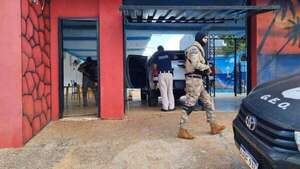 Falsos guías de turismo raptan a un turista, pero este logra escapar antes de pagar por su libertad - ABC en el Este - ABC Color