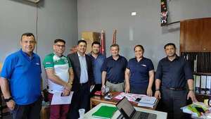 Gremio docente exige inicio inmediato de obras en escuela desmantelada de Ciudad del Este - ABC en el Este - ABC Color