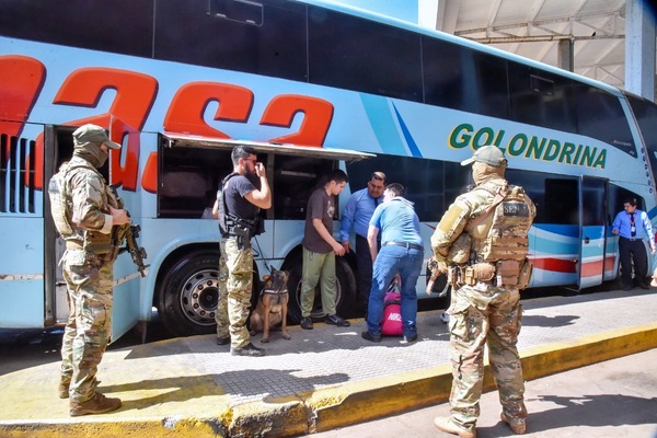 Semana Santa: Senad vigila a viajeros en EBA •