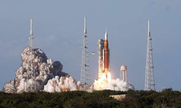 Video: despega la histórica misión Artemis II, que regresará al ser humano a la Luna tras 50 años - Ciencia - ABC Color