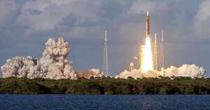 La Nación / Tripulación de Artemis II alcanza la órbita terrestre