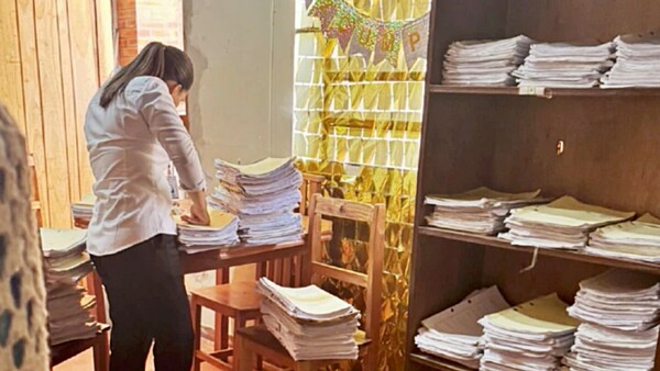 Confirman validez de imputación a ex juez en mafia de pagarés