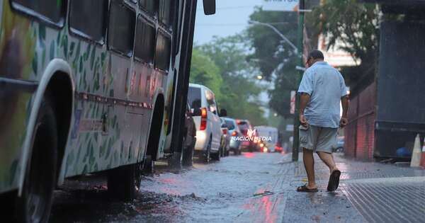 La Nación / Chofer muere de infarto tras completar recorrido en Luque