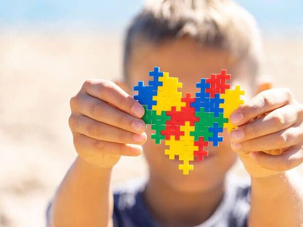 Aumento de casos de autismo en Itapúa desafía al sistema de salud y educación