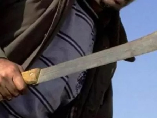 Uganda: hombre irrumpe en una guardería y mata a machetazos a 4 niños