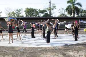 Clases gratuitas de danza en el Sitio de Memoria y Centro Cultural 1A – Ycuá Bolaños - Cultura - ABC Color