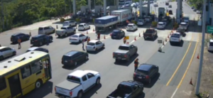 Denuncian extensas filas y desprolijidad en organización en zona peaje Ypacaraí