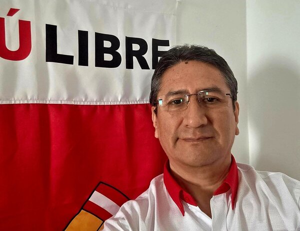 La Justicia peruana renueva la orden de captura contra el candidato presidencial Vladimir Cerrón