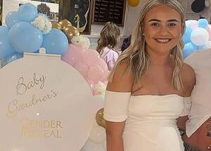 [VIDEO] Inventó un embarazo y dio a luz a una muñeca