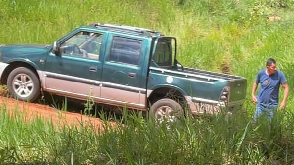 Doña acusa a su exconcuvino de irse con otra y robarle 5 cabezas de ganado